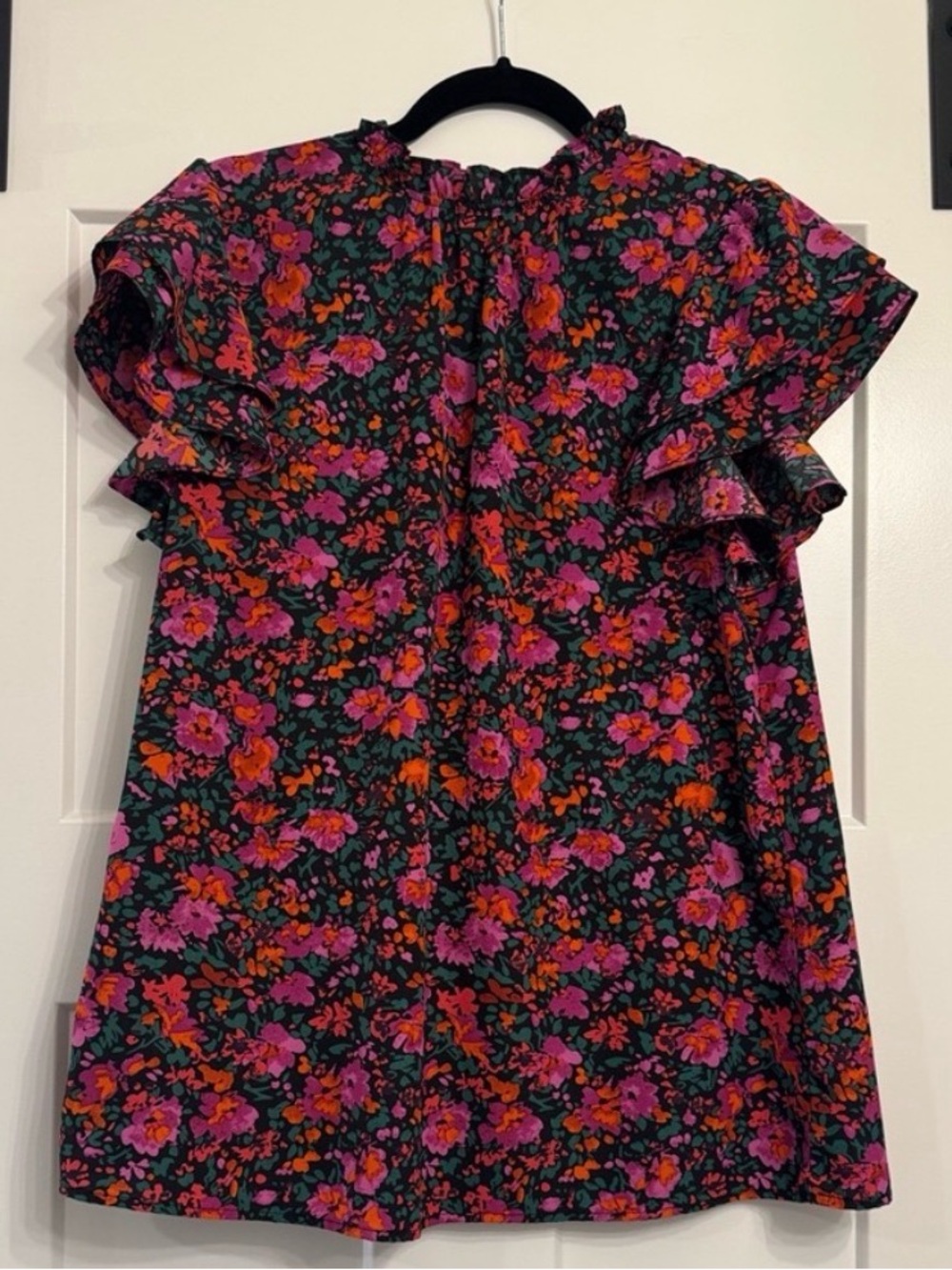 EUC Shop The Mint | Floral Ruffle Sleeve Blouse |Black, Pink Orange Bloom | Sz M